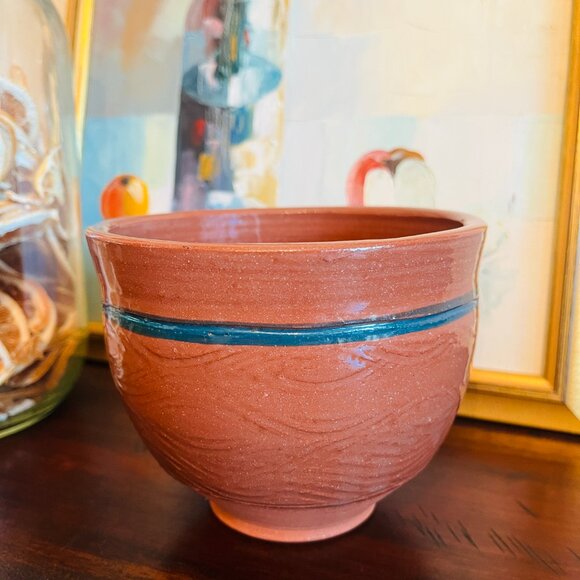 Vintage Handmade Signed Pottery Planter Terracotta 4.25" Tall Cottagecore Boho - Picture 6 of 7